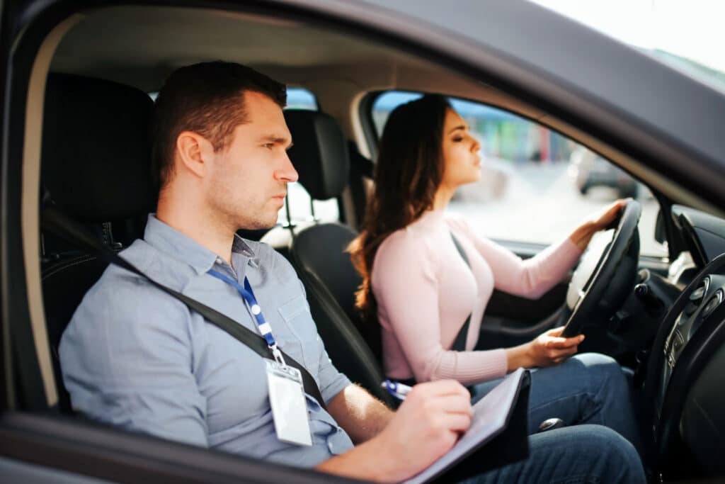 Résultat du permis de conduire : quand et comment le consulter ? 2 Résultat favorable au permis : que signifie-t-il ?